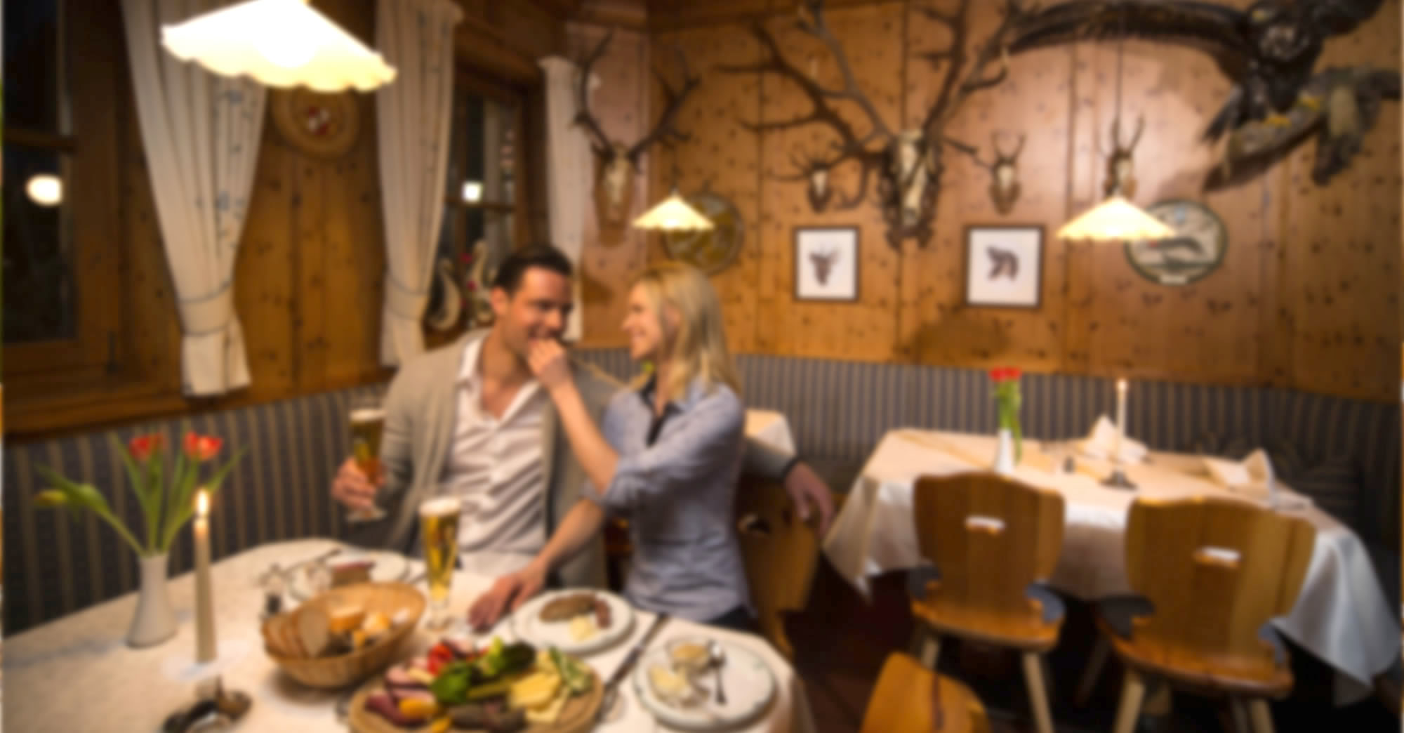 Essen und Trinken im Restaurant Hotel Hanenshof im Zentrum von Filzmoos